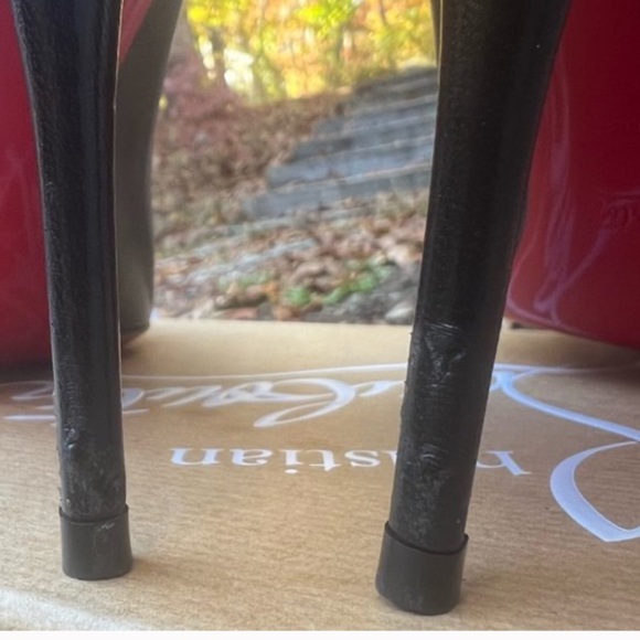 Black Christian Loubouton Heels! - Picture 6 of 6